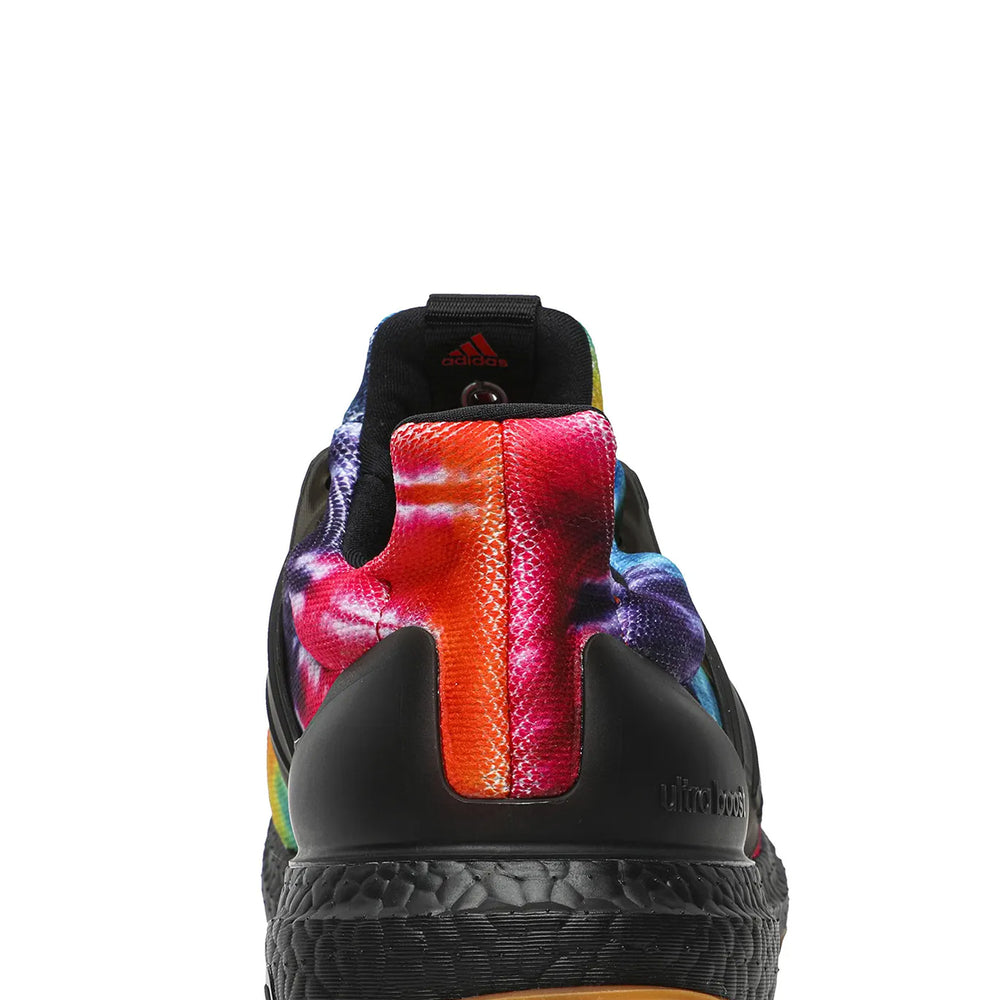 Adidas-Ultra-Boost-‘Nice-Kicks-Woodstock-Black’-(2019)-back-close-up