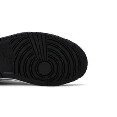 Air-Jordan-1-Low-OG-‘Ghost-Green’-sole-close-up