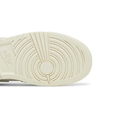 Air-Jordan-1-Low-SE-‘Scalloped-Edge-Guava-Ice’-GS-(2023)-8