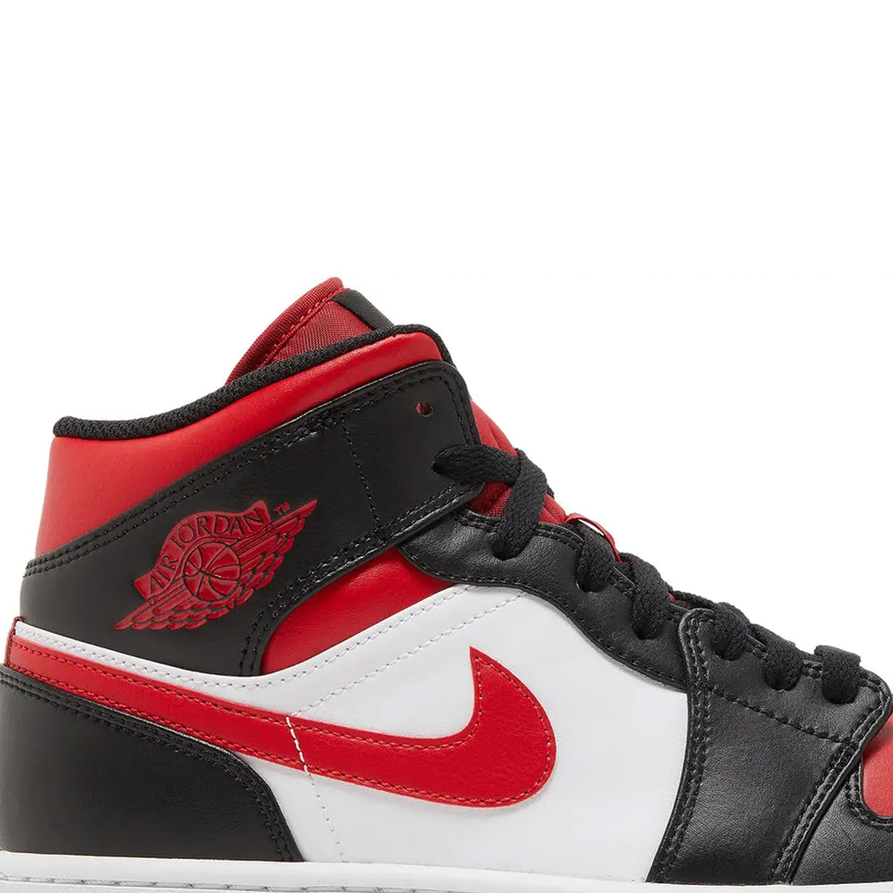 Air-Jordan-1-Mid-Bred-Toe-GS-2022-6