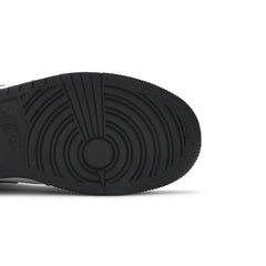 Air-Jordan-1-Mid-‘Carbon-Fiber-All-Star’-GS-sole-close-up