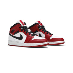 Air-Jordan-1-Mid-‘Chicago-White-Heel’-GS-front-side