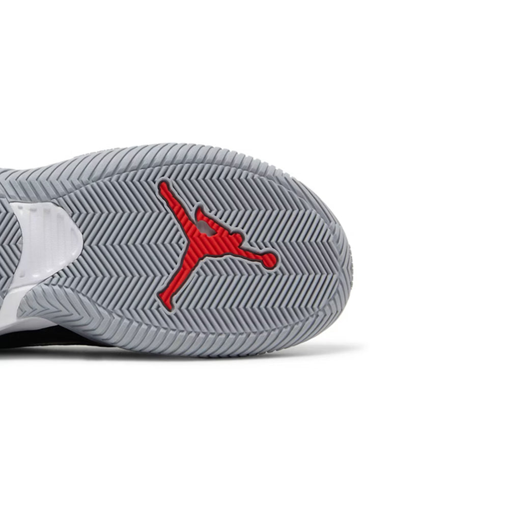 Air-Jordan-Stay-Loyal-‘Bred’-sole-close-up