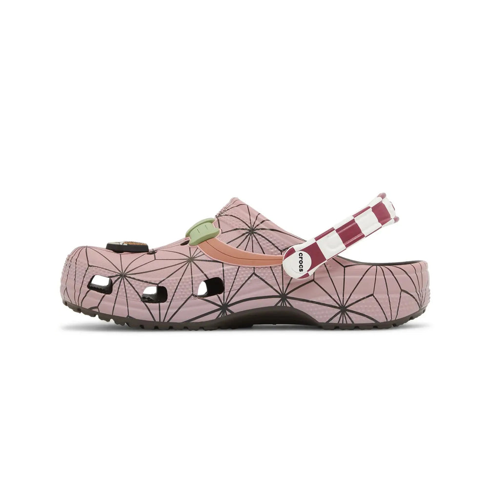 crocs_classic_clog_demon_slayer_nezuko_2023_3