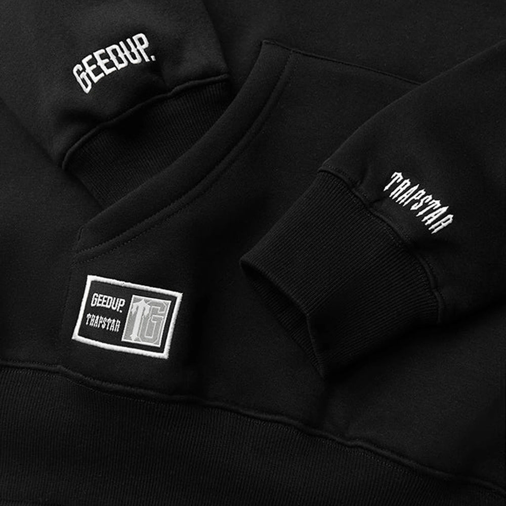 Geedup-x-Trapstar-Sydney-Shooters-Hoodie-‘Black-/-Red’-(2025)-3