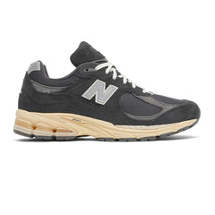 new_balance_2002r_black_dark_grey_2022_1