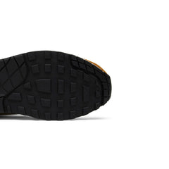 Nike-Air-Max-1-‘Curry’-(2018)-sole-close-up