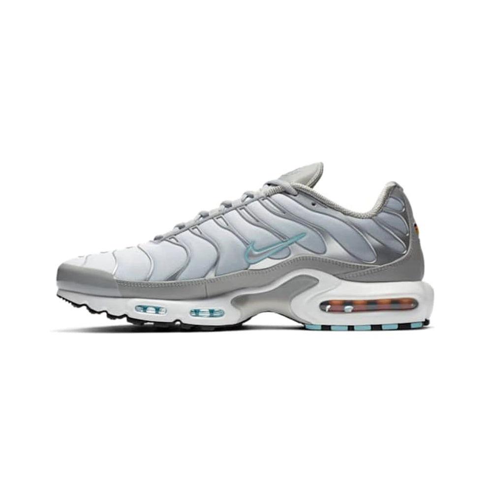 Nike-Air-Max-Plus-TN-Light-Smoke-Grey-Glacier-Ice-2020-3