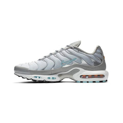 Nike-Air-Max-Plus-TN-Light-Smoke-Grey-Glacier-Ice-2020-3