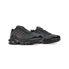 Nike-Air-Max-TN-Plus-Metal-Mesh-Black-Red-2021-2