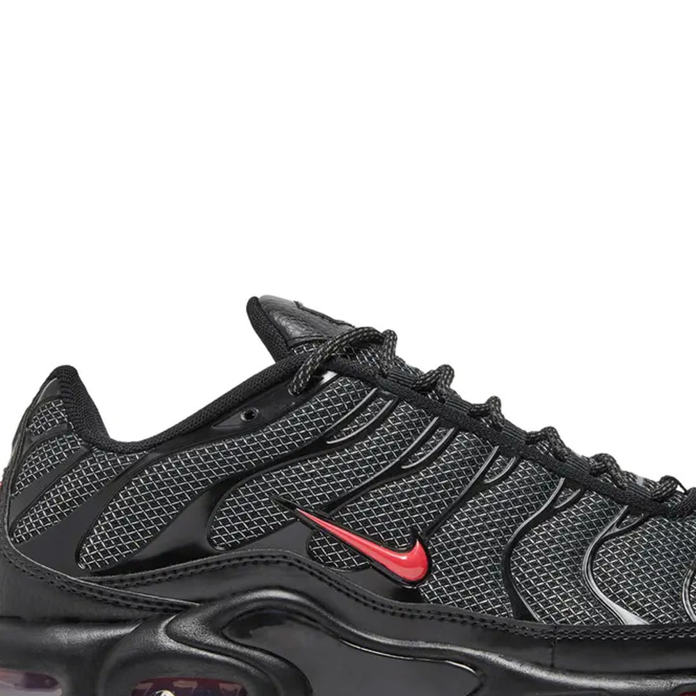 Nike-Air-Max-TN-Plus-Metal-Mesh-Black-Red-2021-6