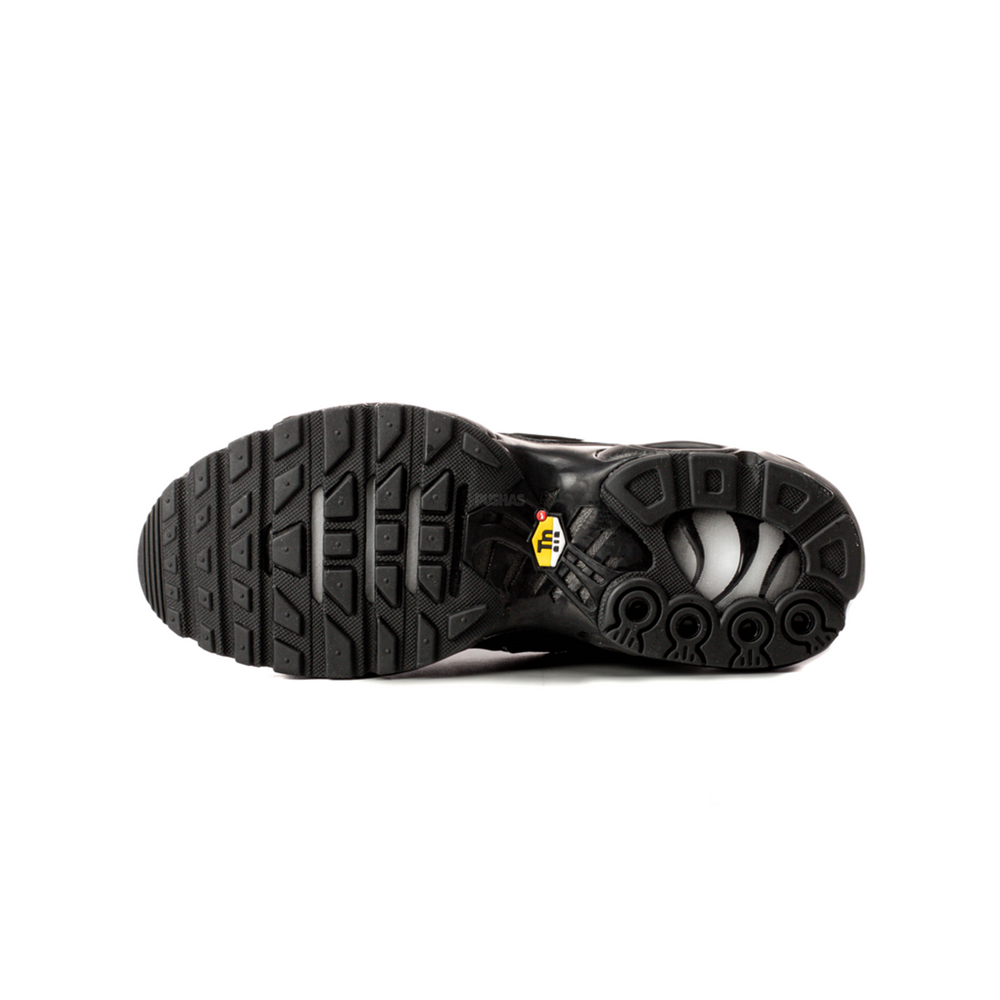 Nike-Air-Max-TN-Plus-Triple-Black-2017-sole