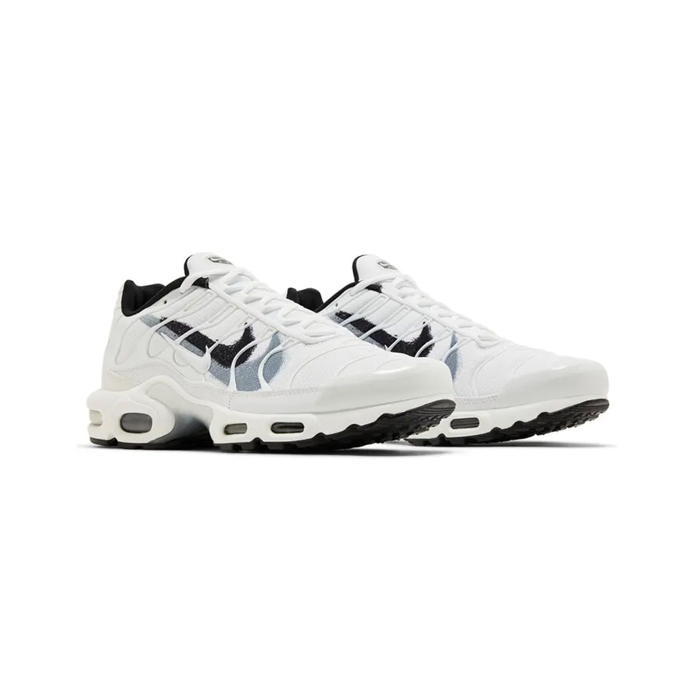 Nike-Air-Max-Terrascape-Plus-Spray-Paint-Swoosh-2