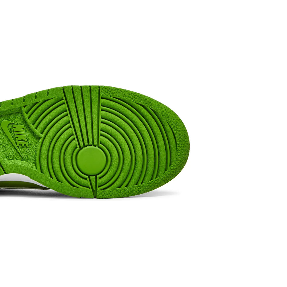 Nike-Dunk-Low-‘Chlorophyll’-GS-(2021)-sole-close-up
