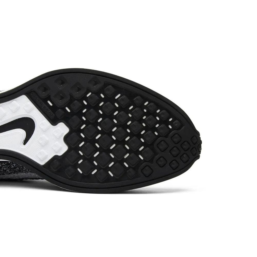 nike_flyknit_racer_oreo_2_2015_7