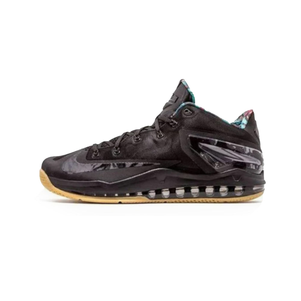 Nike-LeBron-11-Low-Black-Gum-2014-3