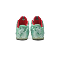 Nike-LeBron-11-‘Christmas’-(2013)-4