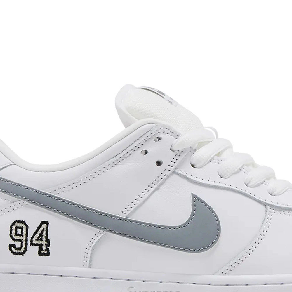 nike_sb_dunk_low_supreme_94_white_metallic_silver_2025_6