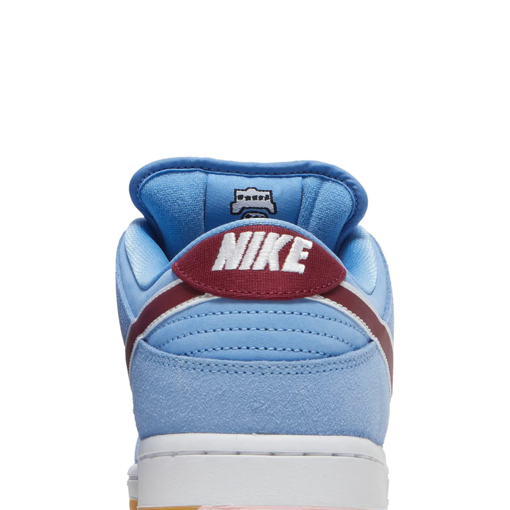 Nike-SB-Dunk-Low-‘Philadelphia-Phillies’-(2022)-7