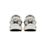 nike_v5_rnr_sail_fauna_brown_phantom_light_orewood_brown_womens_2025_4