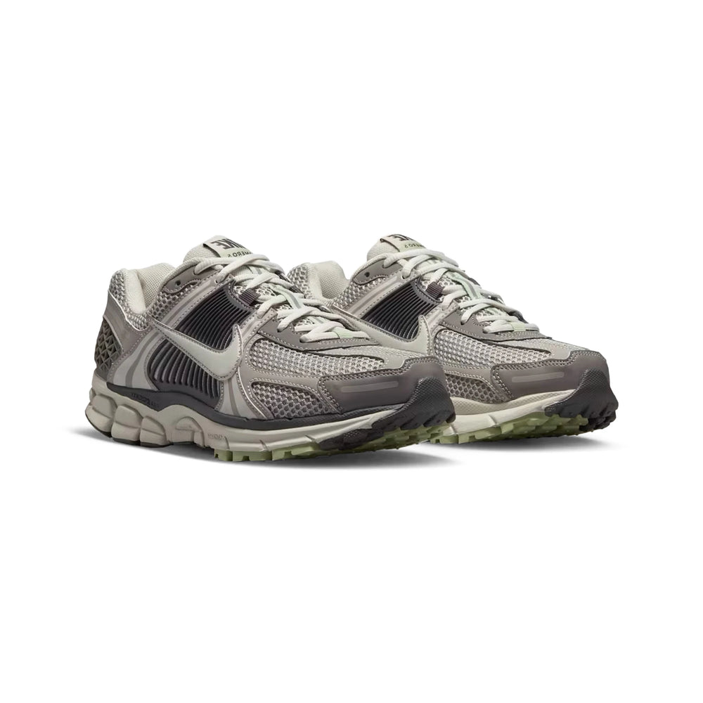 nike_zoom_vomero_5_cobblestone_flat_pewter_w_2