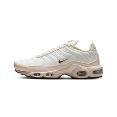 nike_air_max_plus_se_light_orewood_brown_womens_3