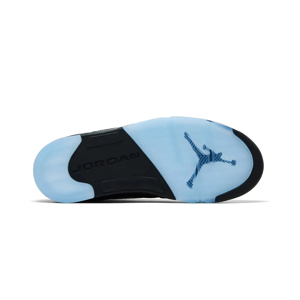 air_jordan_5_retro_black_university_blue_2026_10