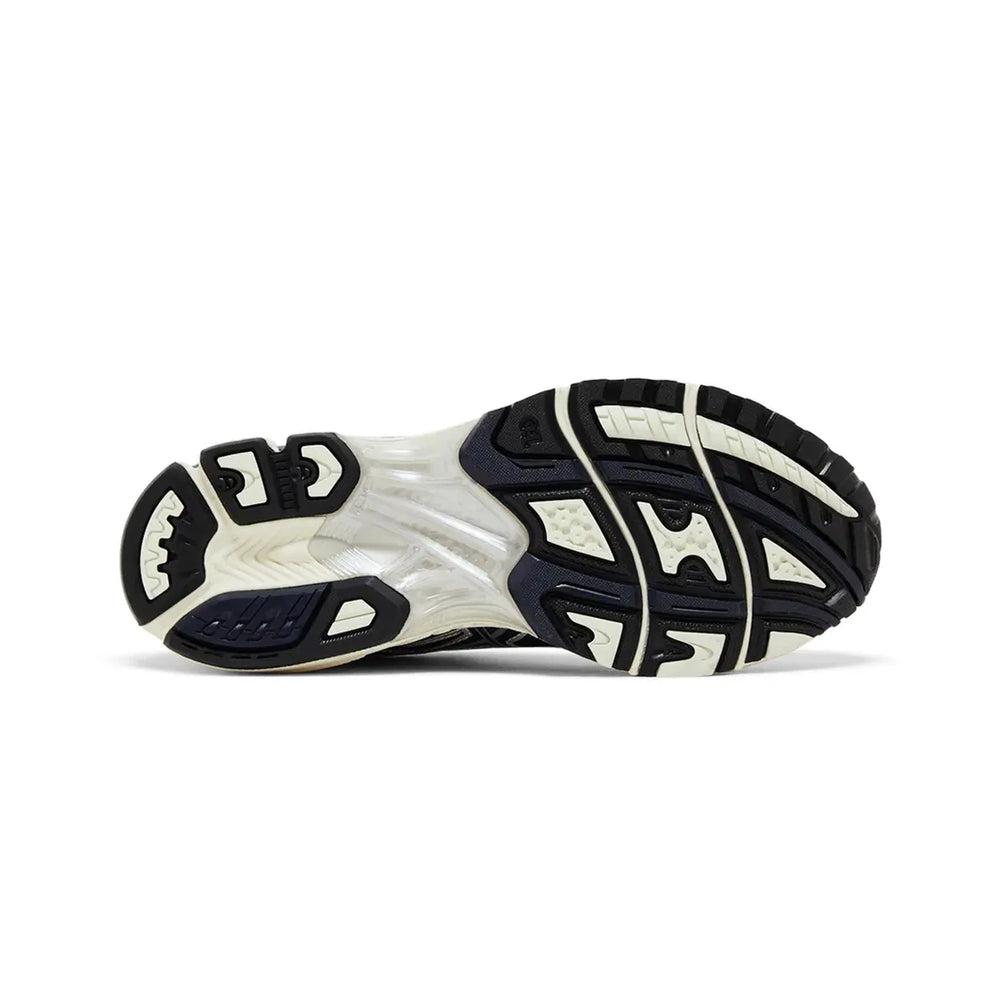 asics_gel_nimbus_101_black_midnight_2025_5