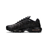 air_max_tn_plus_black_repeat_logo_2020_3