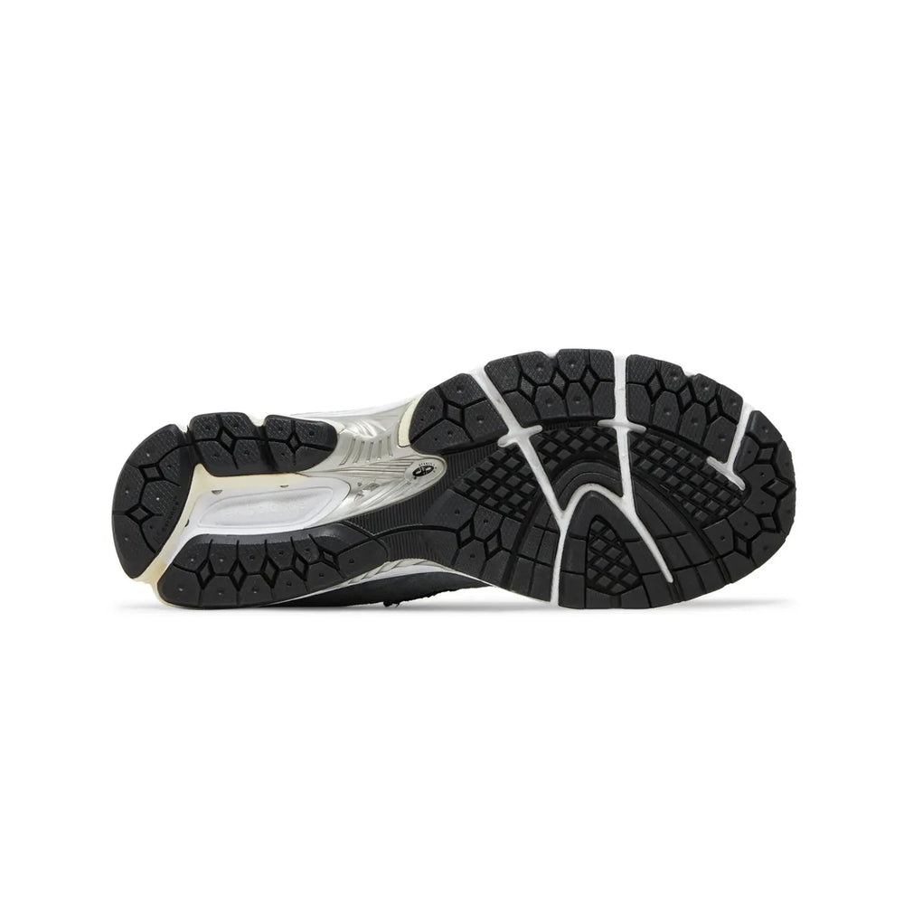new_balance_2002r_jjjjound_storm_blue_2023_5