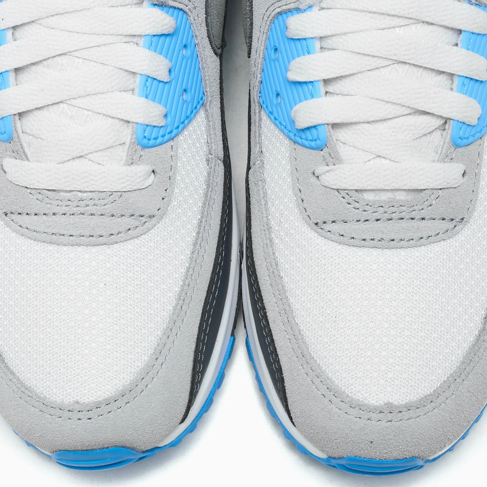 nike_air_max_90_platinum_tint_blue_lightning_2025_9