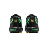 nike_air_max_plus_black_illusion_green_3
