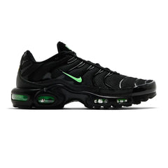 nike_air_max_plus_tn_black_green_strike_2025_1