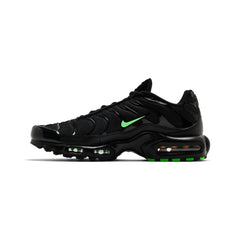 nike_air_max_plus_tn_black_green_strike_2025_3