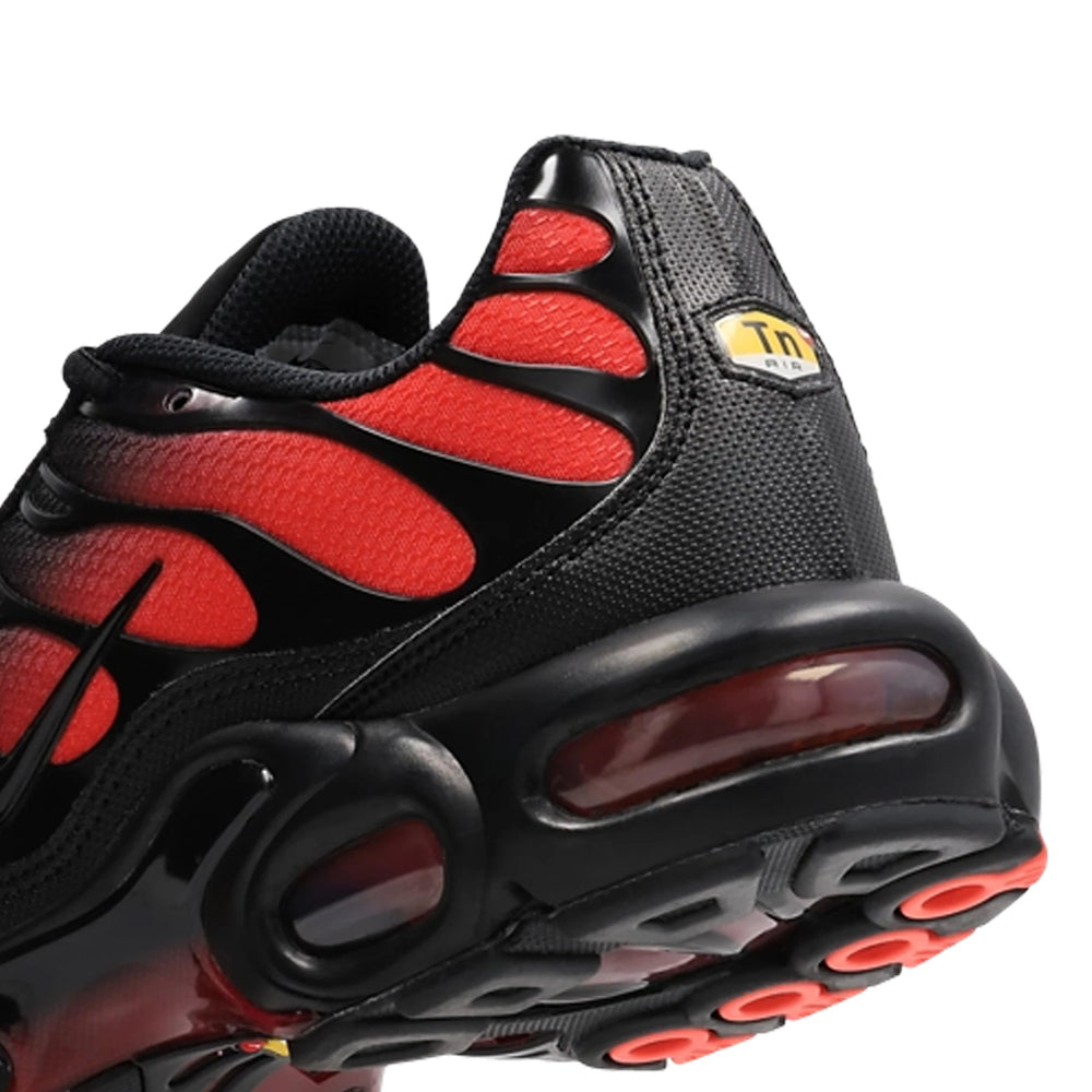 nike_air_max_plus_tn_black_light_crimson_2025_6