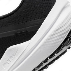 nike_air_winflo_10_black_white_black_7