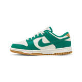 nike_dunk_low_malachite_university_gold_womens_2022_3