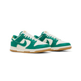 nike_dunk_low_malachite_university_gold_womens_2022_2