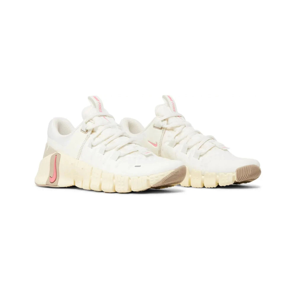 nike_free_metcon_5_sail_sanddrift_womens_2023_2