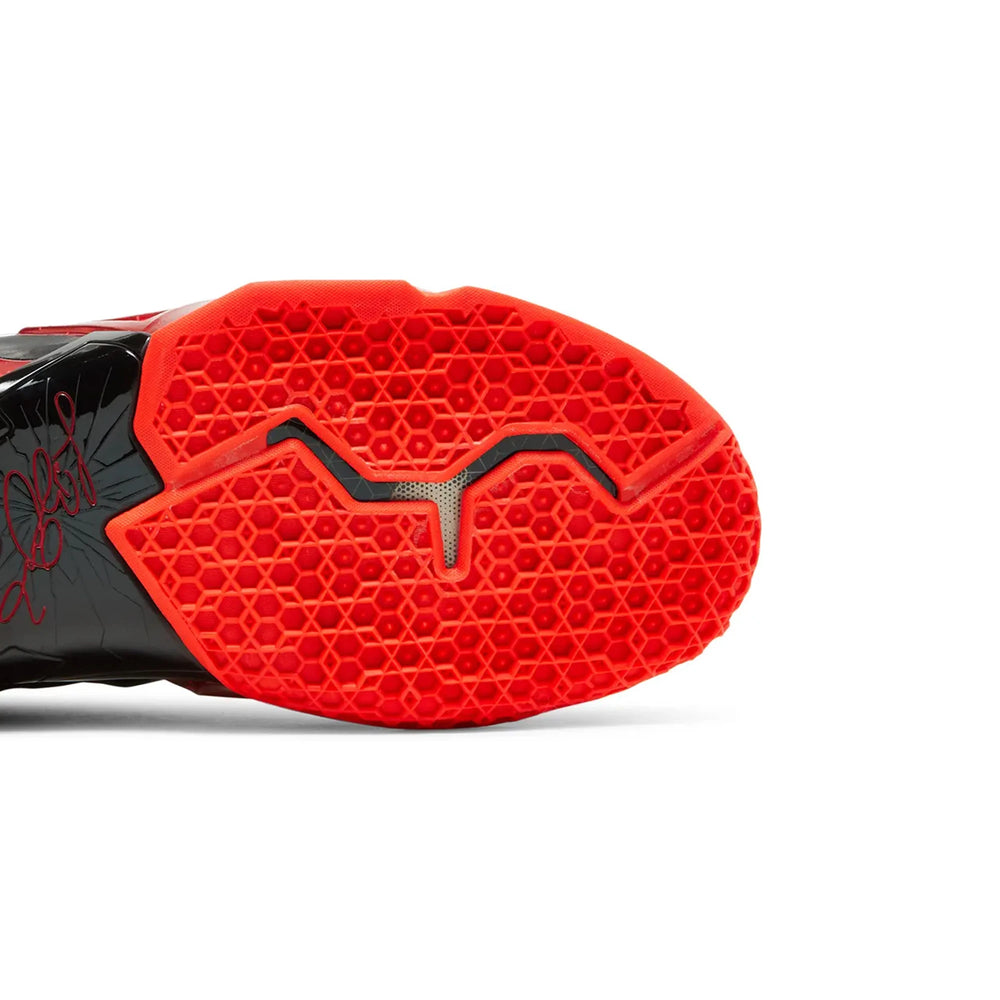 nike_lebron_11_away_2013_7