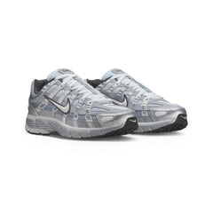 nike_p_6000_metallic_silver_summit_white_wolf_grey_2025_2