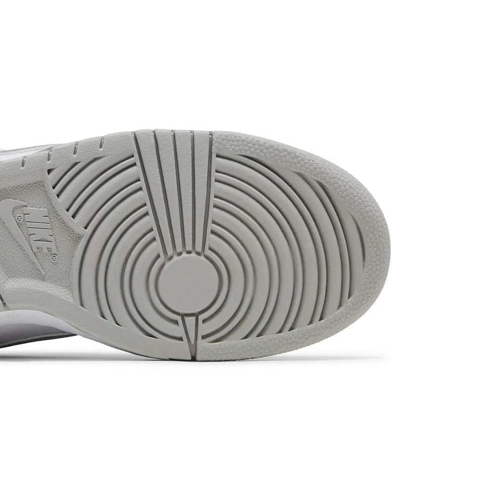 nike_sb_dunk_low_supreme_94_white_metallic_silver_2025_8