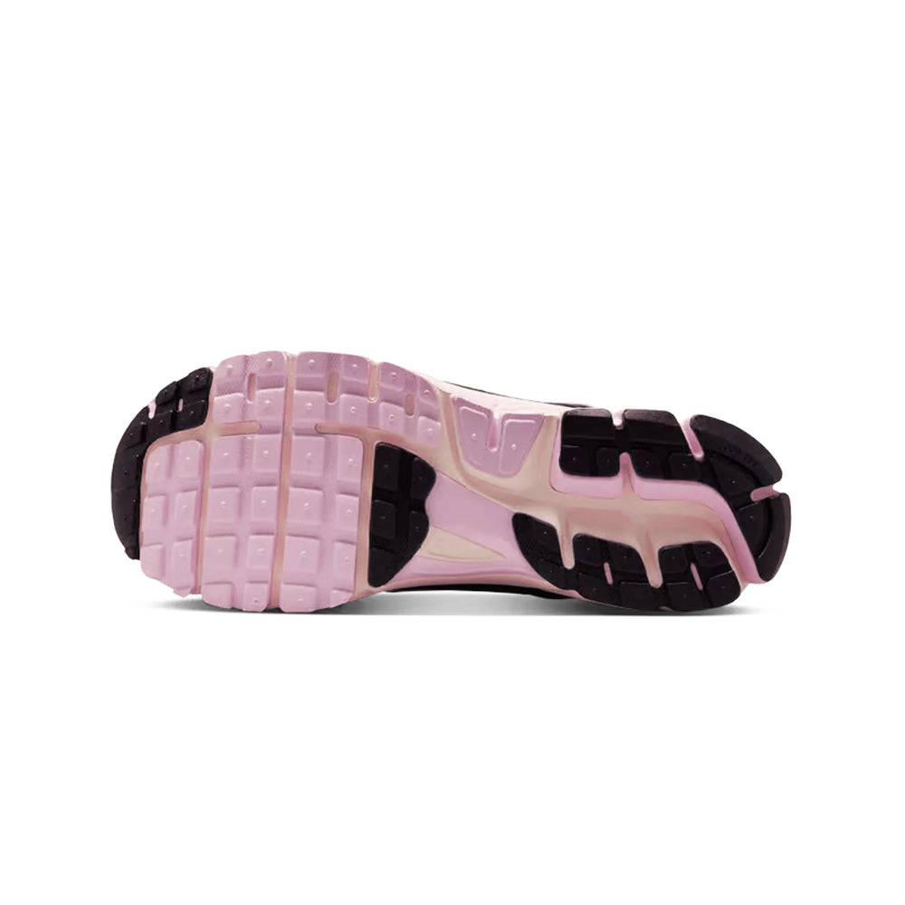 nike_zoom_vomero_5_pink_foam_phantom_metallic_platinum_black_2025_6