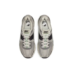 nike_zoom_vomero_5_cobblestone_flat_pewter_w_4