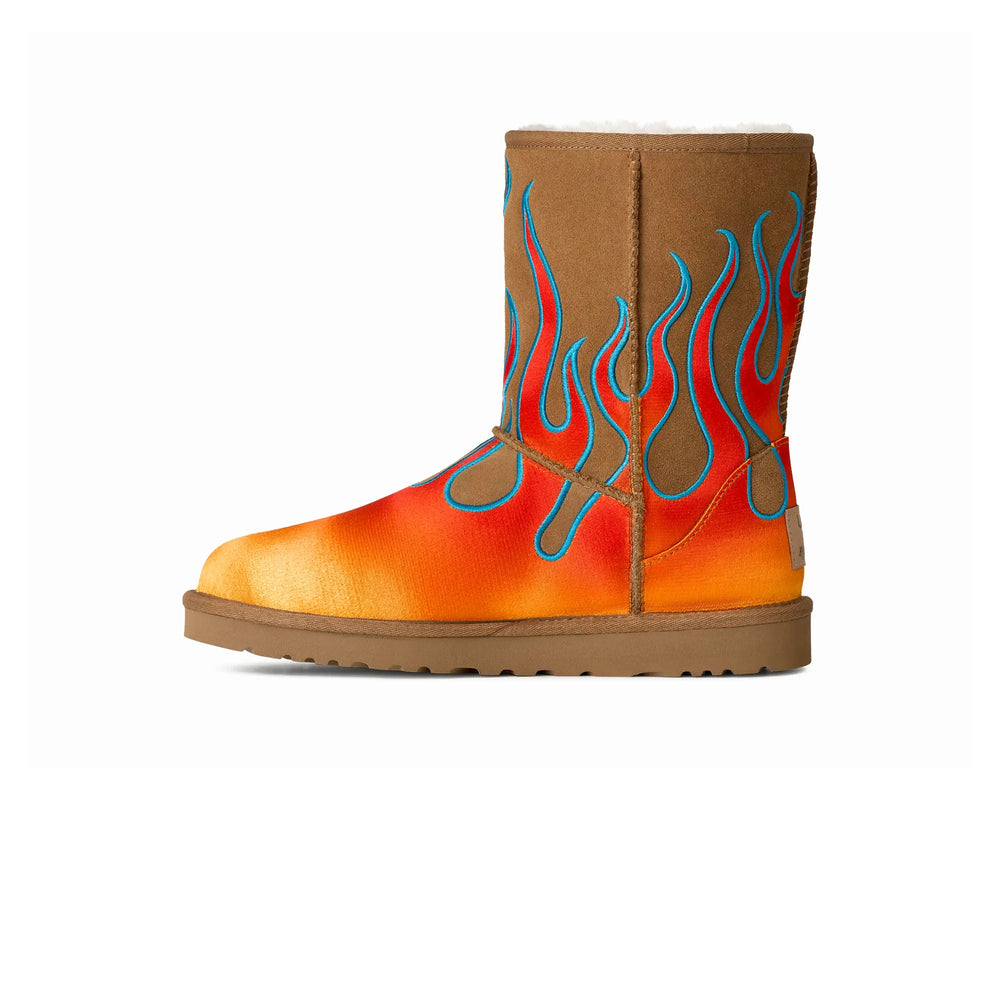 ugg_classic_short_boot_jeremy_scott_flames_chestnut_2025_3